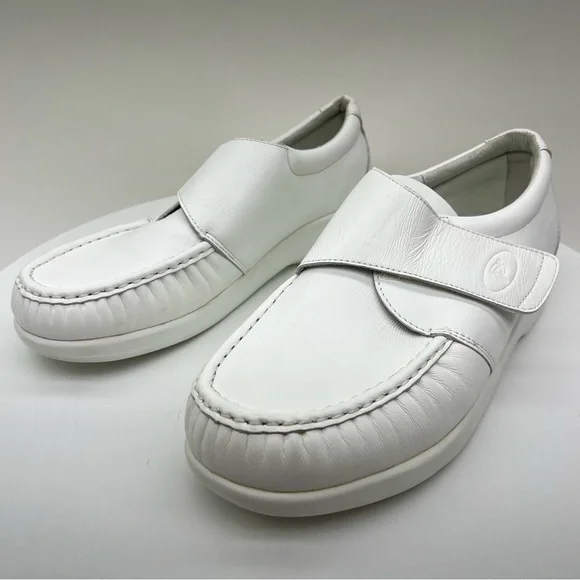 Propet Sneakers Oxfords Comfort Shoes Pucker Moc Walker One Strap White Leather - Picture 2 of 13